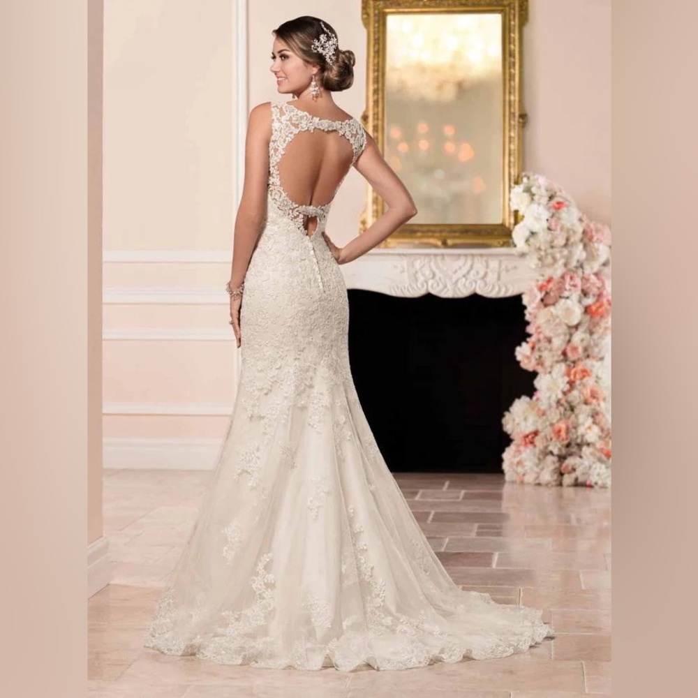 Stella York 6335 Ivory wedding gown - Picture 2 of 4